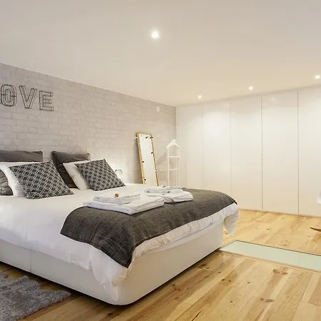 Modern Loft In Bica -jj