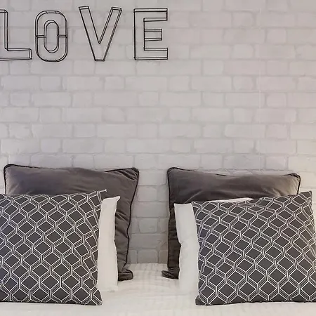 Modern Loft In Bica -jj Lejlighed