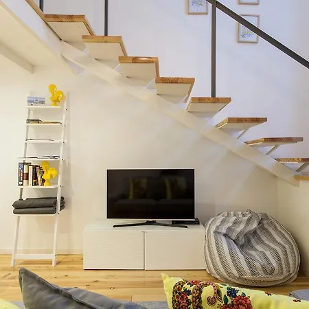 Apartment Modern Loft In Bica -jj