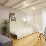 Iconic Tram Views & Loft Living - Loft In Bica * リスボン
